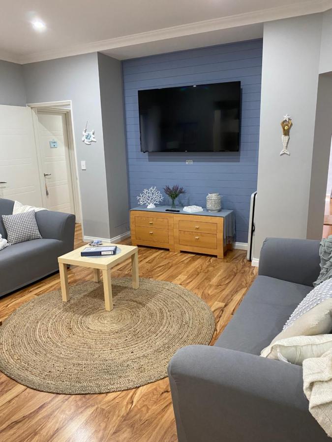 The Hutt On Mandurah Marina Appartement Buitenkant foto