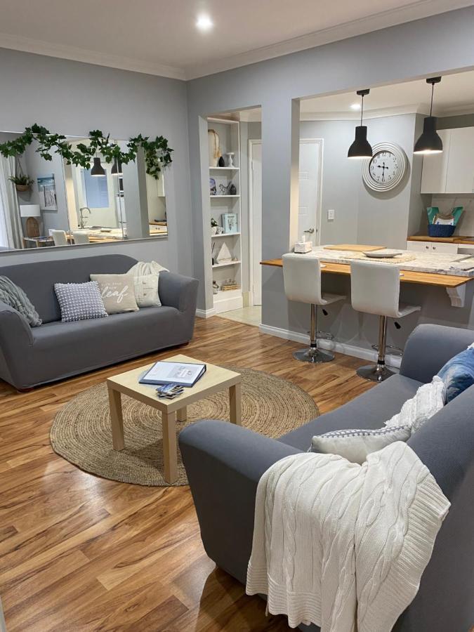 The Hutt On Mandurah Marina Appartement Buitenkant foto