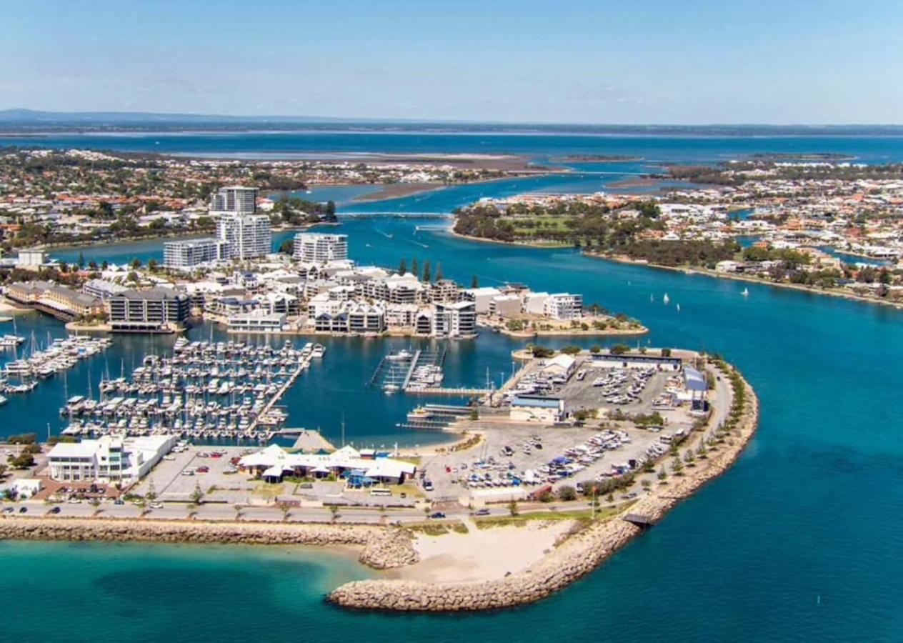 The Hutt On Mandurah Marina Appartement Buitenkant foto